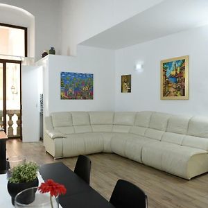 Sisters Residence
